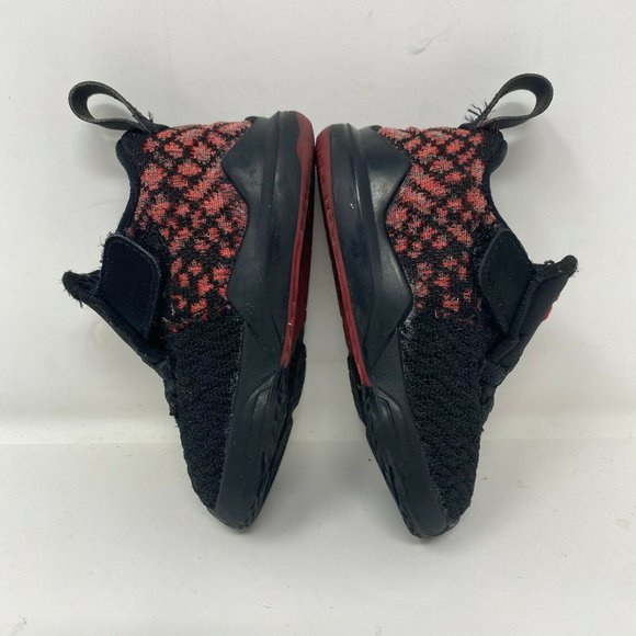 Nike Boys Lebron 17 BQ3177-006 Sneaker Shoes  4 C - Picture 5 of 8